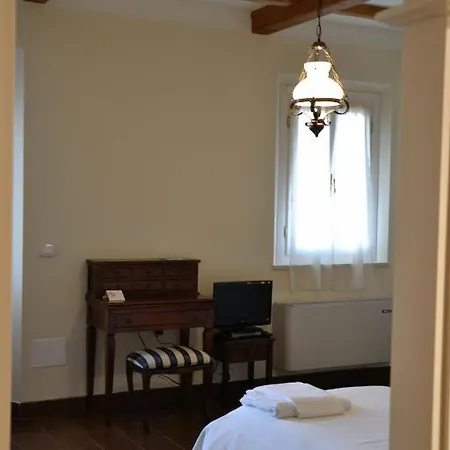 فندق مبيت وإفطار Corte Bertoia سان سيرو